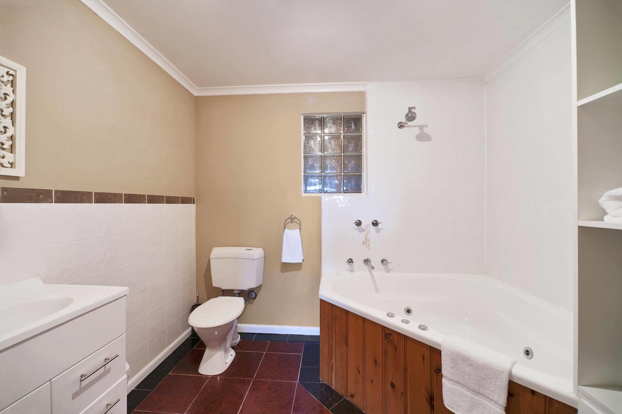 Burnie City Apartments Екстер'єр фото